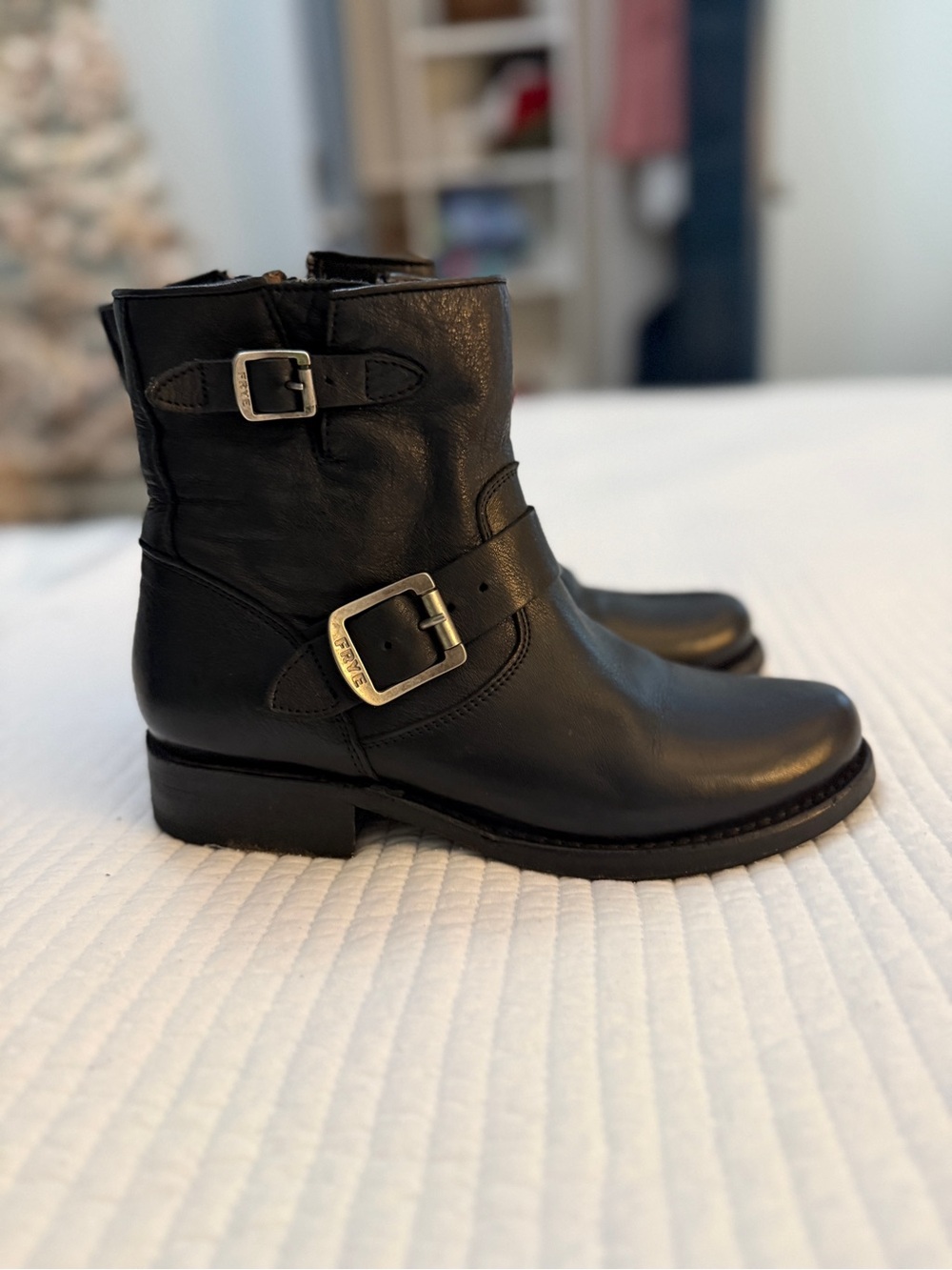 Frye Black Leather Buckle Moto Ankle Boots Size 7B Made in Mexico